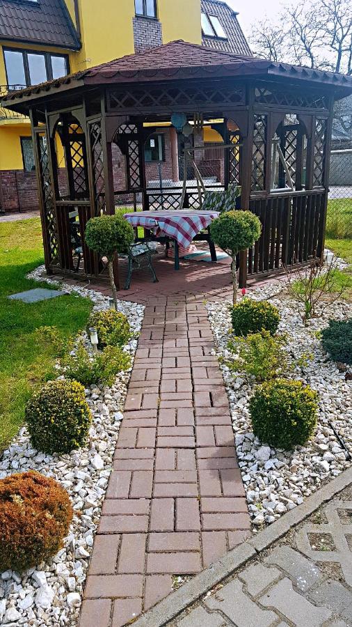 Pokoje Hotelowe Siedlczanka Siedlce Exterior foto
